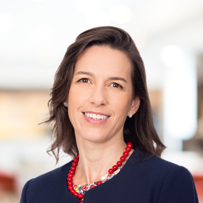 Thea Guilland - Management Consultant | Bain & Company