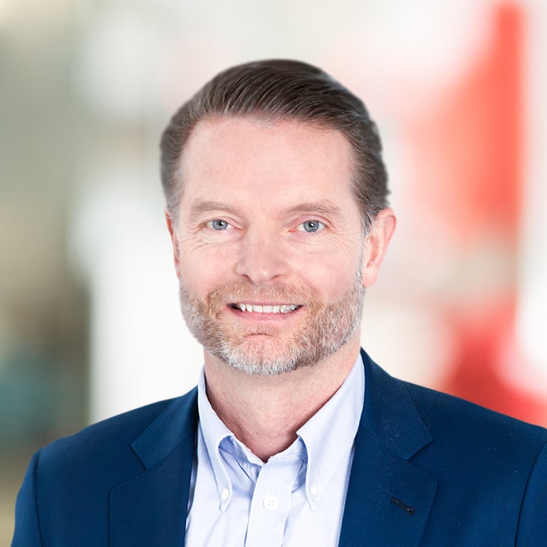 Johan Lundgren - Management Consultant - Bain & Company