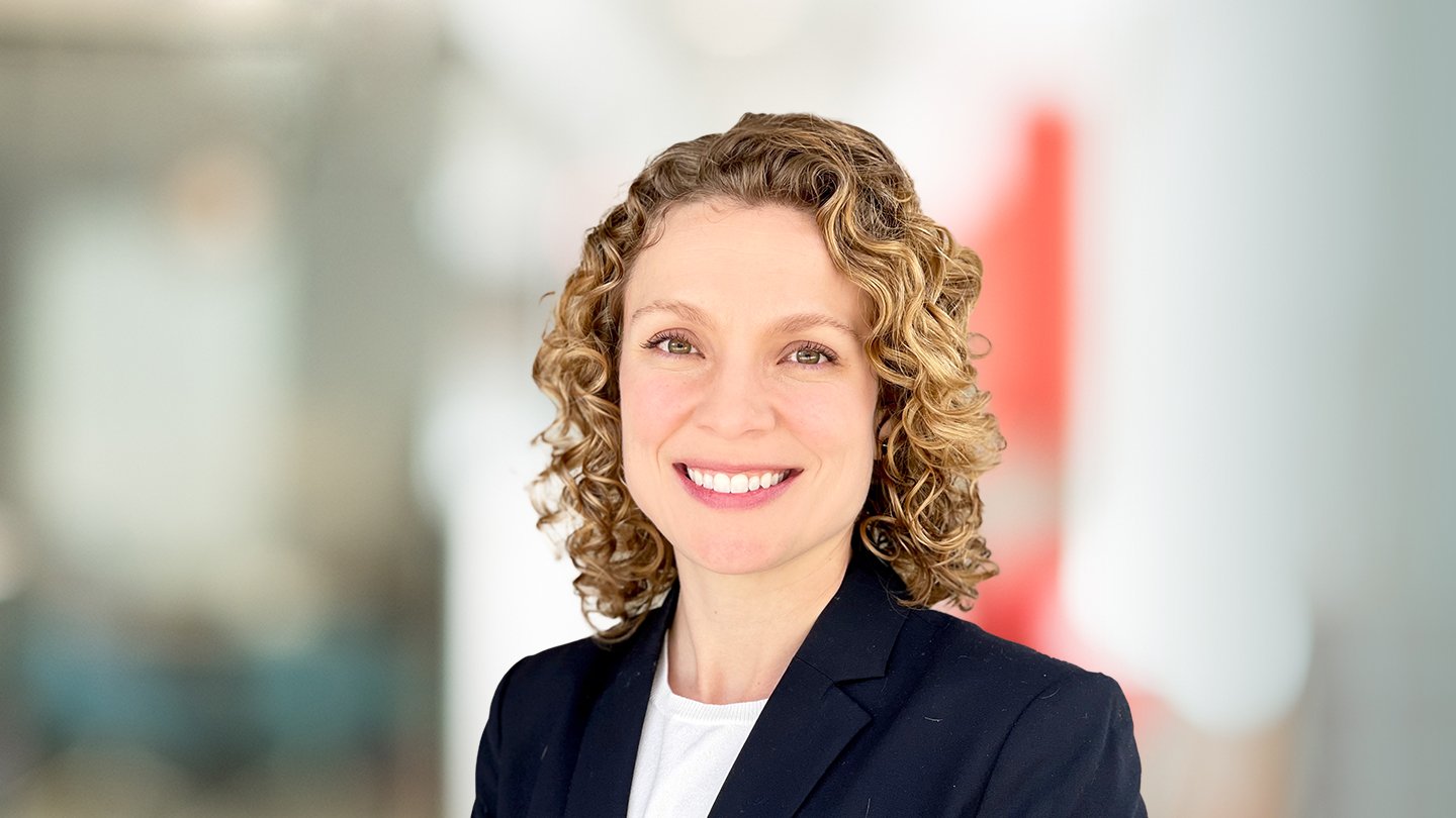 Liz Ziccardi - Management Consultant | Bain & Company